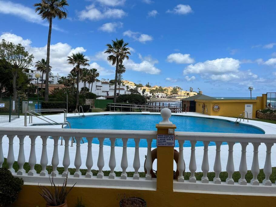 Appartement Aan Boulevard En Zwembad Sitio de Calahonda Luaran gambar